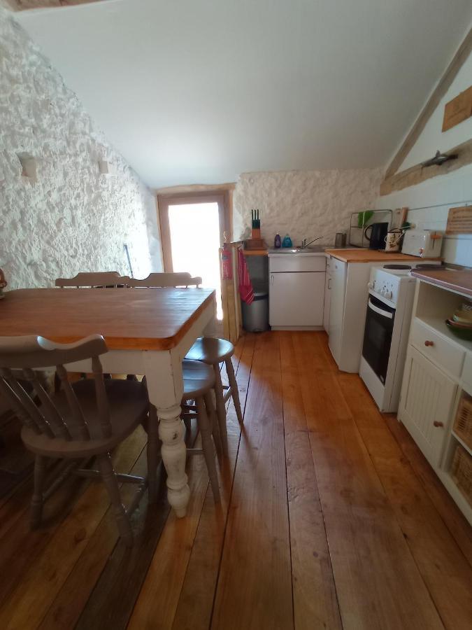 Apartmán Ecurie Le Buguet Saint-Antoine-Cumond Exteriér fotografie